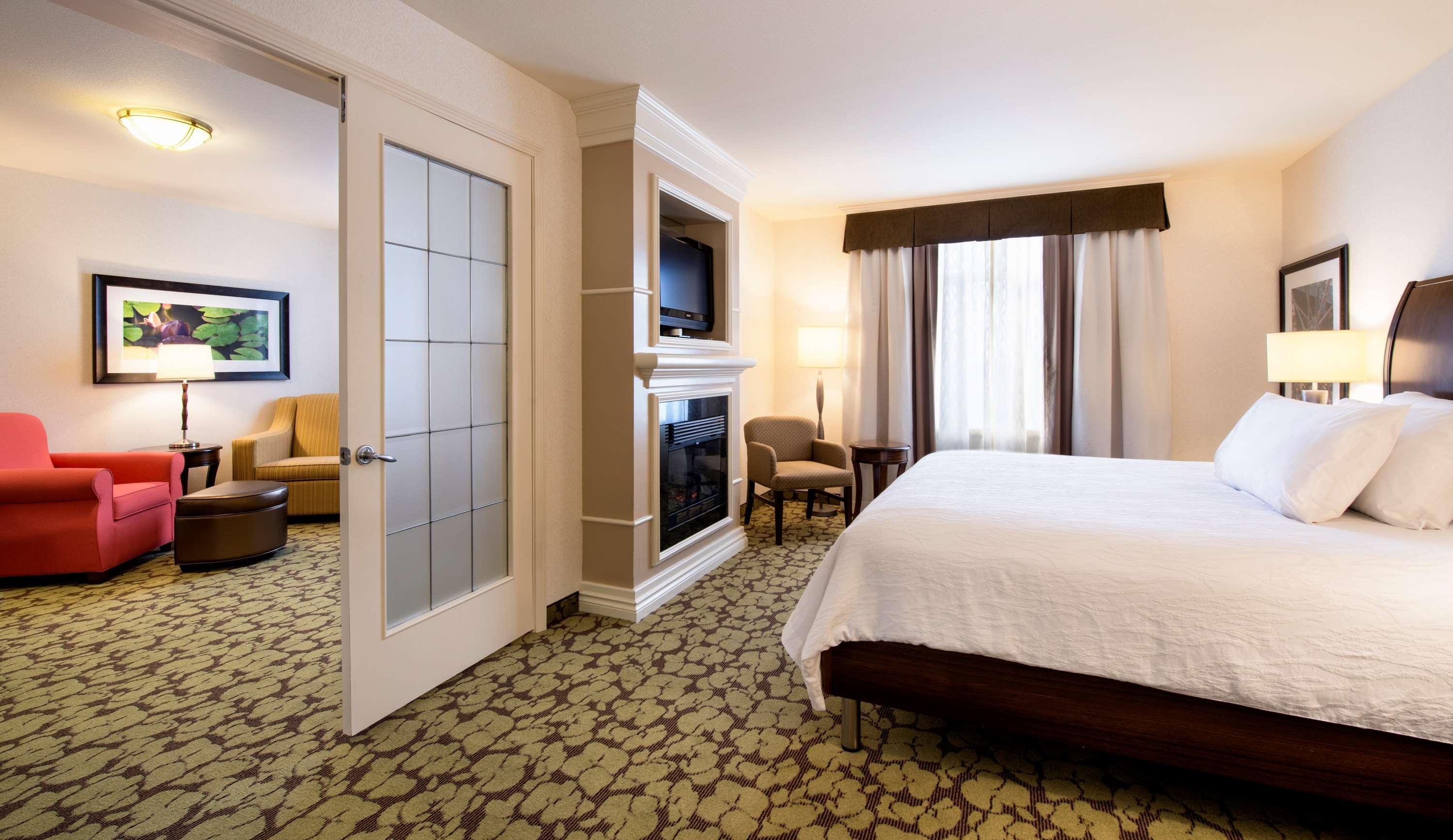 Hilton Garden Inn West Edmonton Kültér fotó