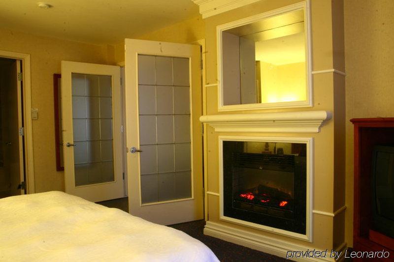 Hilton Garden Inn West Edmonton Szoba fotó