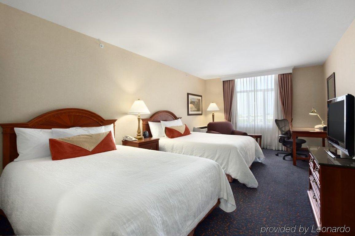 Hilton Garden Inn West Edmonton Szoba fotó