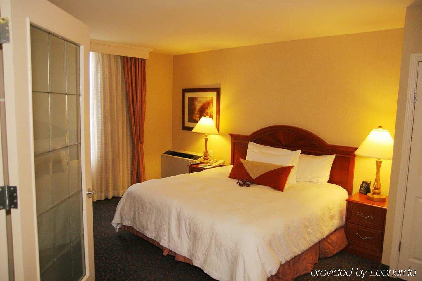 Hilton Garden Inn West Edmonton Szoba fotó